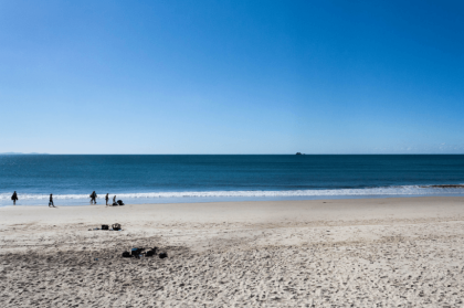 Sandy coastlines - Byron Bay