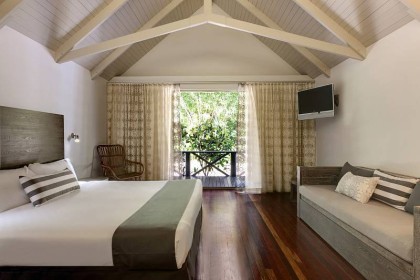 Step inside to luxury, Palm Bungalows - Hamilton Island