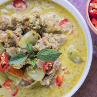 bowl thai green curry