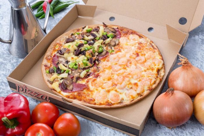 Cheese Pizza in takeaway box