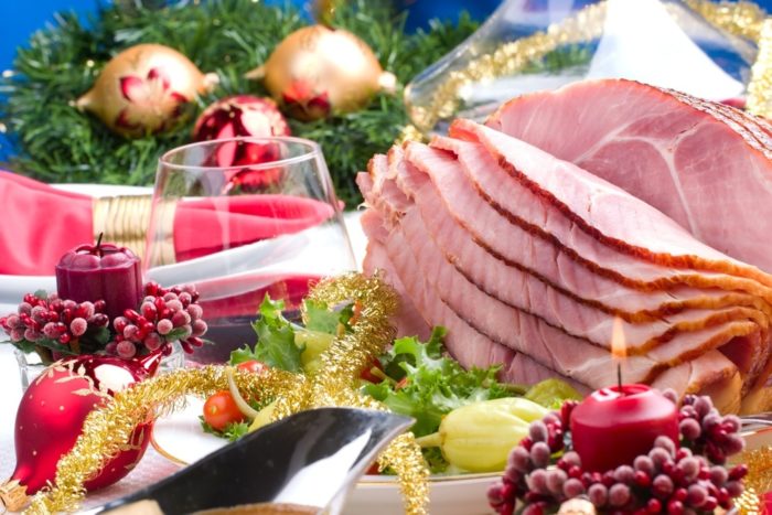 sliced christmas ham