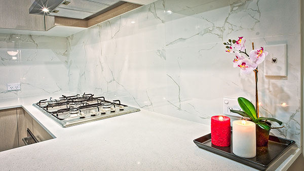 Marble kitchen back splash tile design